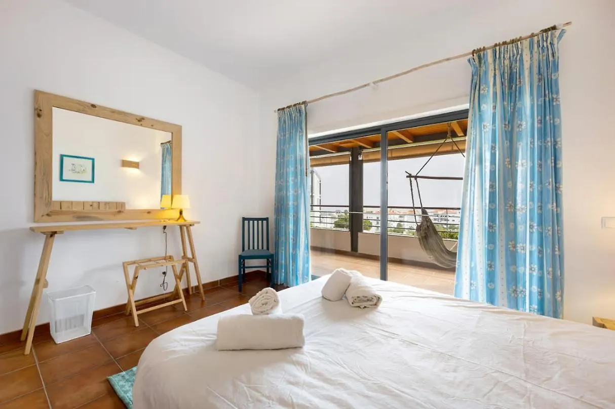 Spacious Apartment With Sea View Lagos